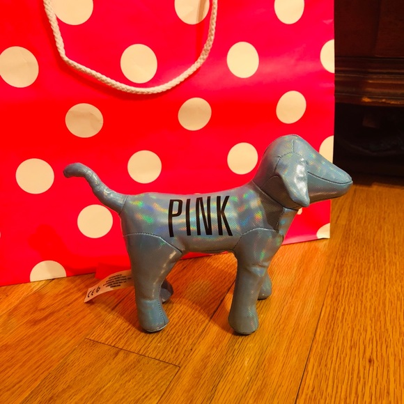 VS Pink dog - Picture 2 of 3